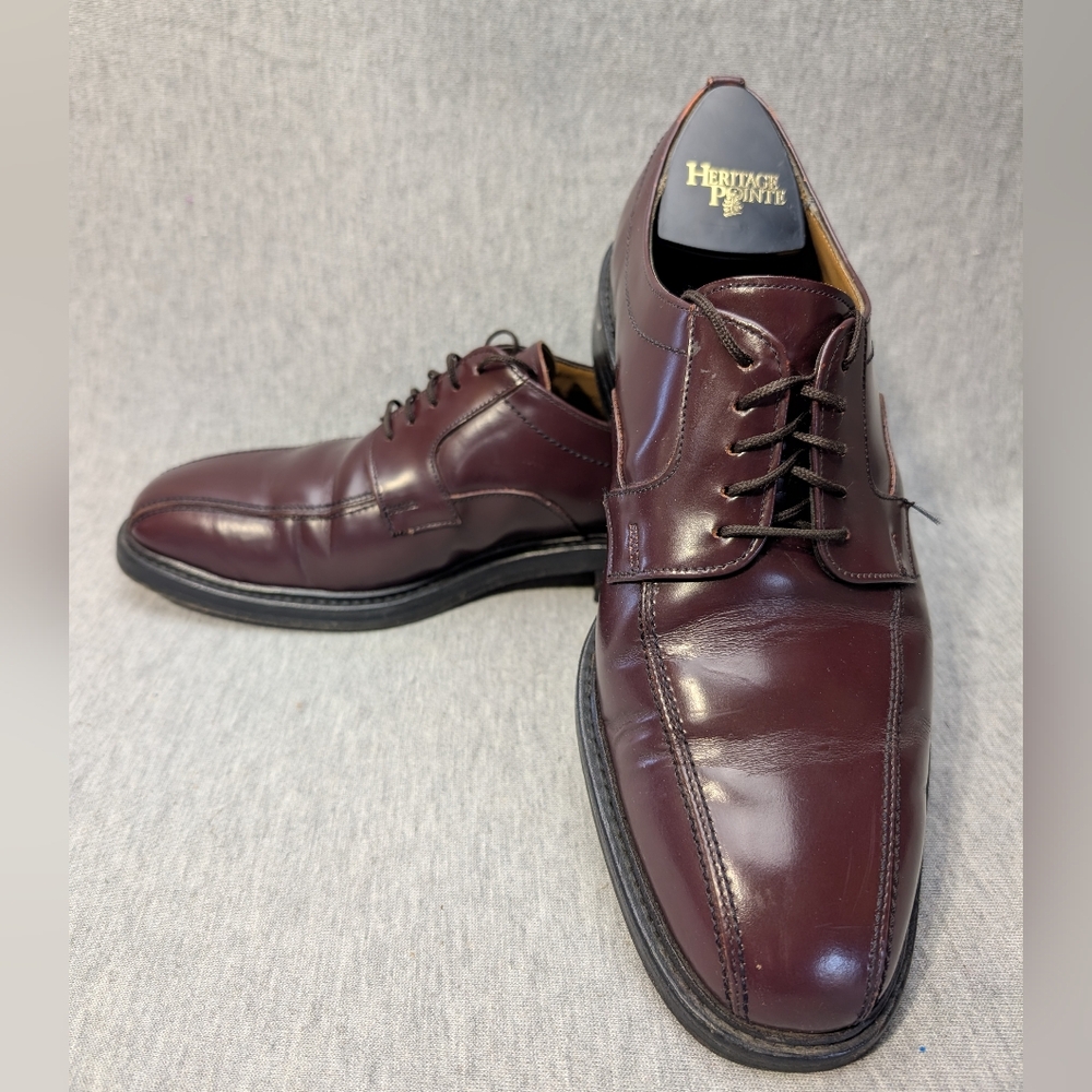 Benchmark Oxford Dress Shoes Men's 9.5 Brown Maroon Bicycle Toe